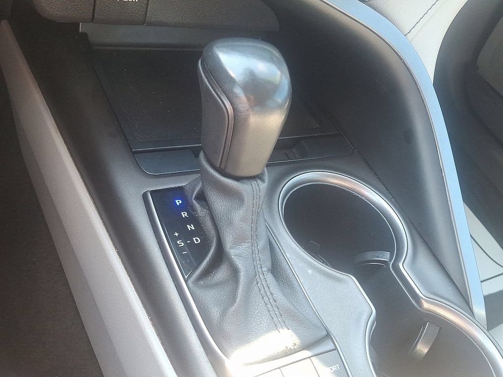 Used 2024 Toyota Camry SE FWD image 14