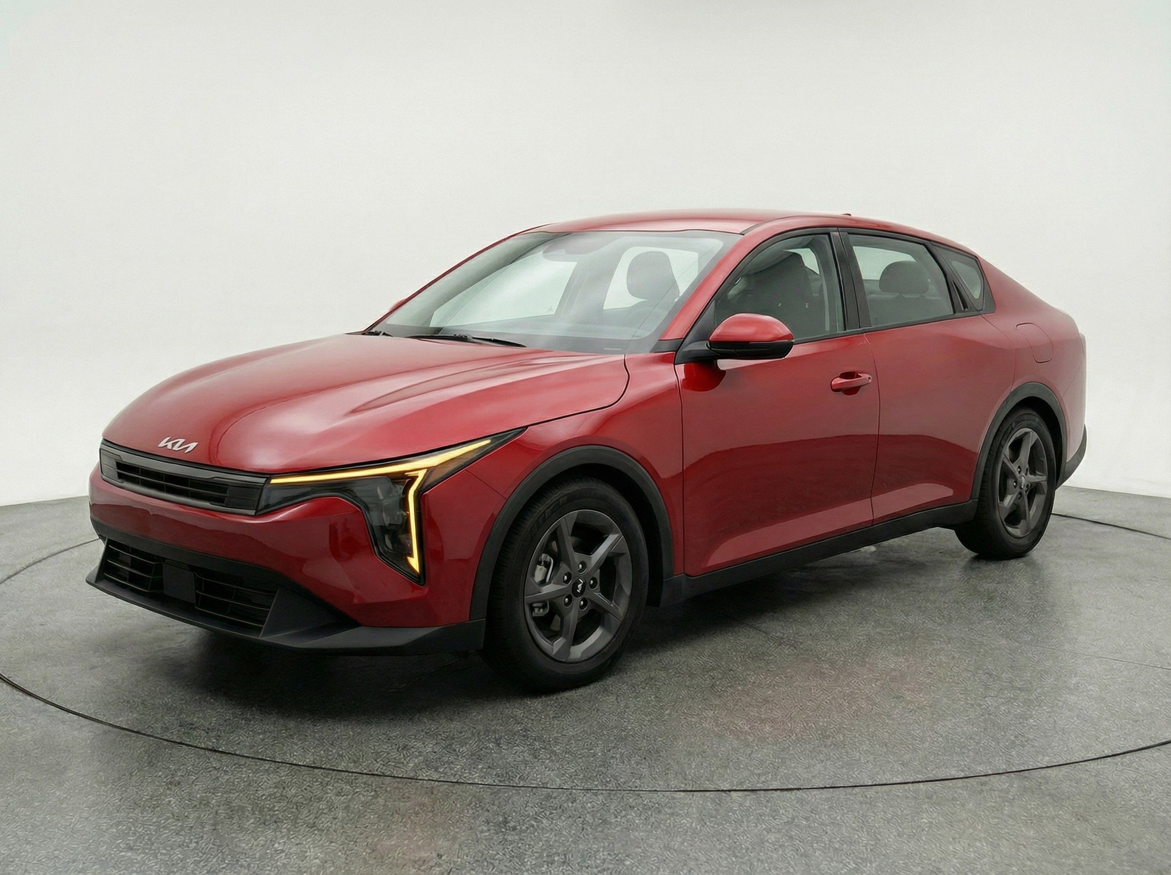 Used 2025 Kia K4 LXS image 3