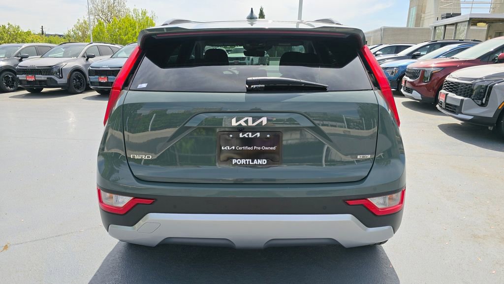 Used 2023 Kia Niro EX FWD image 5