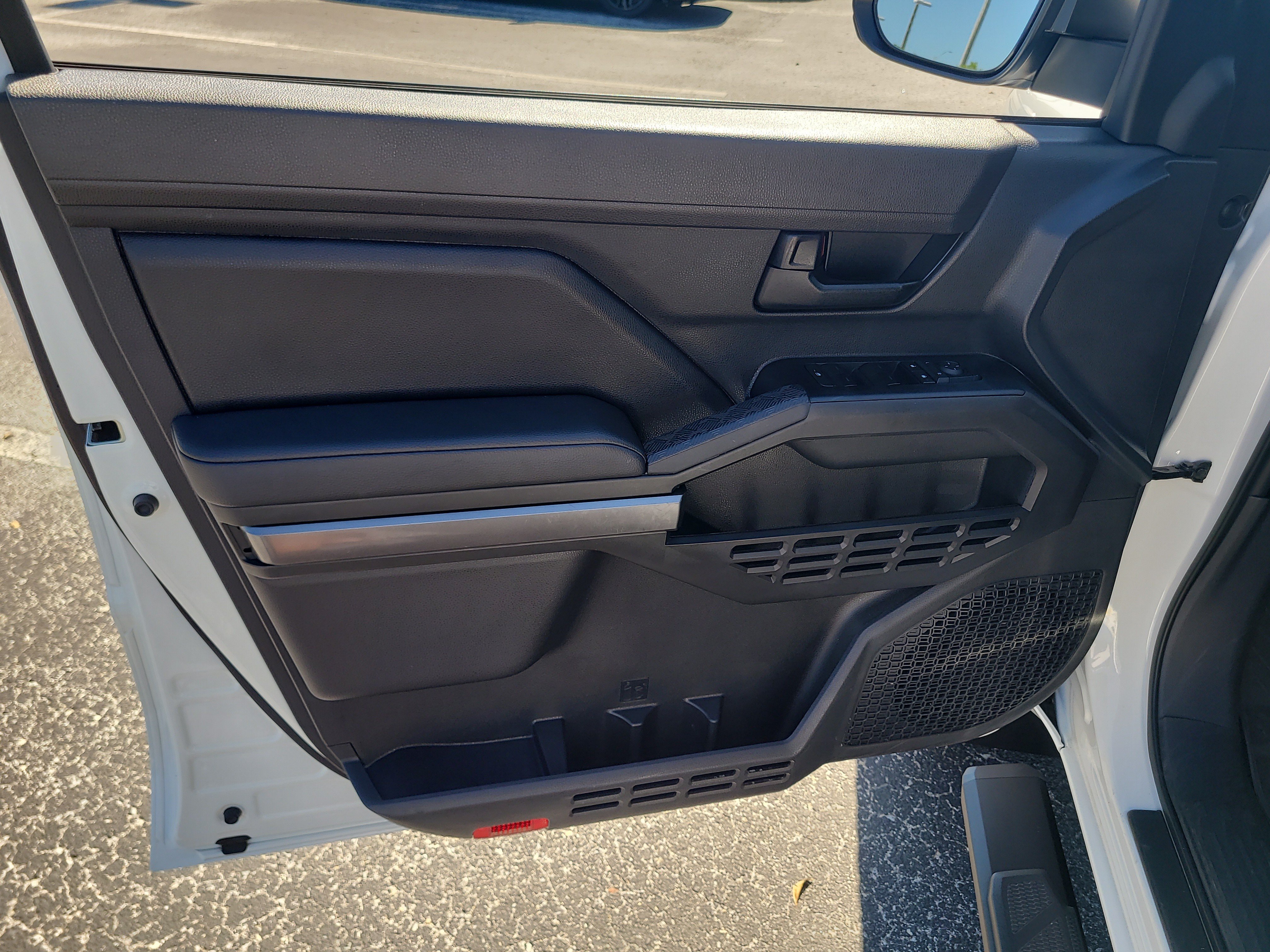 Certified 2026 Toyota Tacoma SR5 RWD image 17