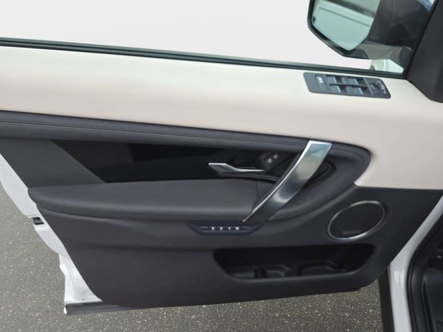 Certified 2025 Land Rover Discovery Sport S image 29