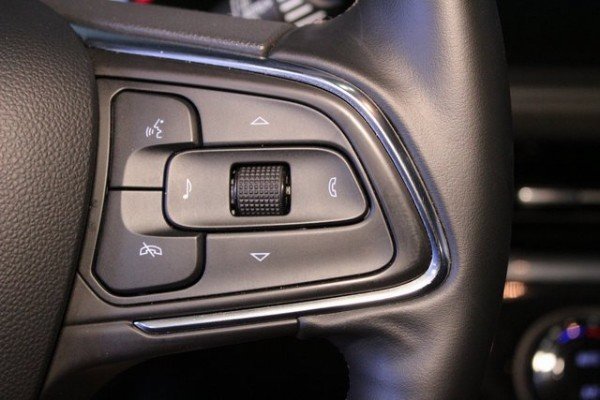 Used 2025 Buick Envista Sport Touring image 23