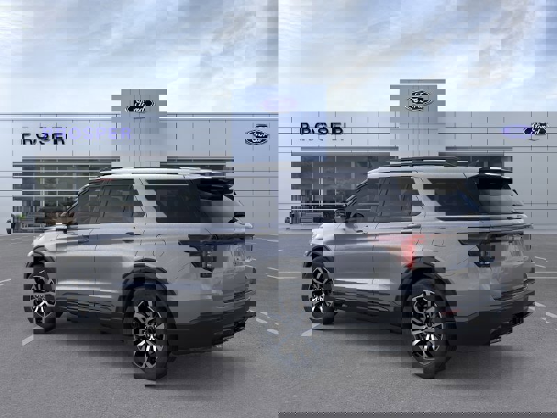 New 2026 Ford Explorer ST-Line w/ Premium Package image 4