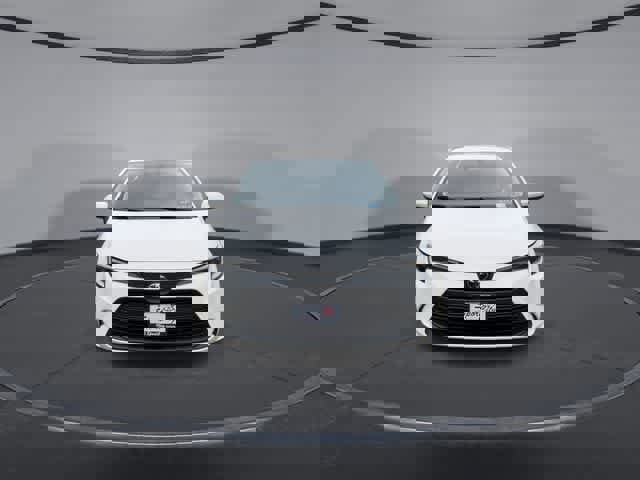 Used 2026 Toyota Corolla LE image 3