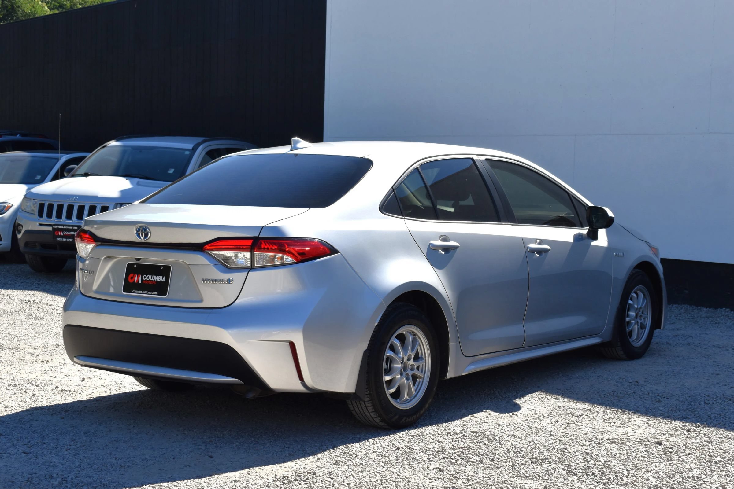 Used 2021 Toyota Corolla LE FWD image 5