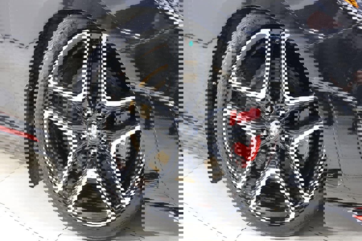 Used 2022 Hyundai Veloster N image 12