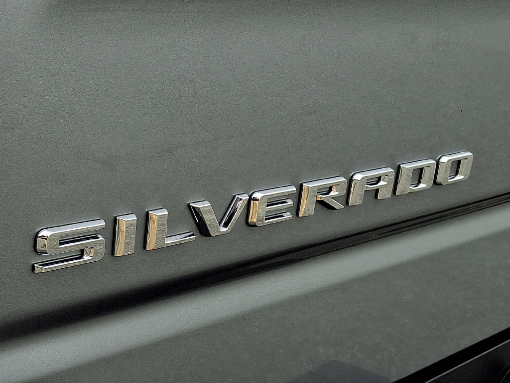 Used 2024 Chevrolet Silverado 1500 LT AWD/4WD image 28