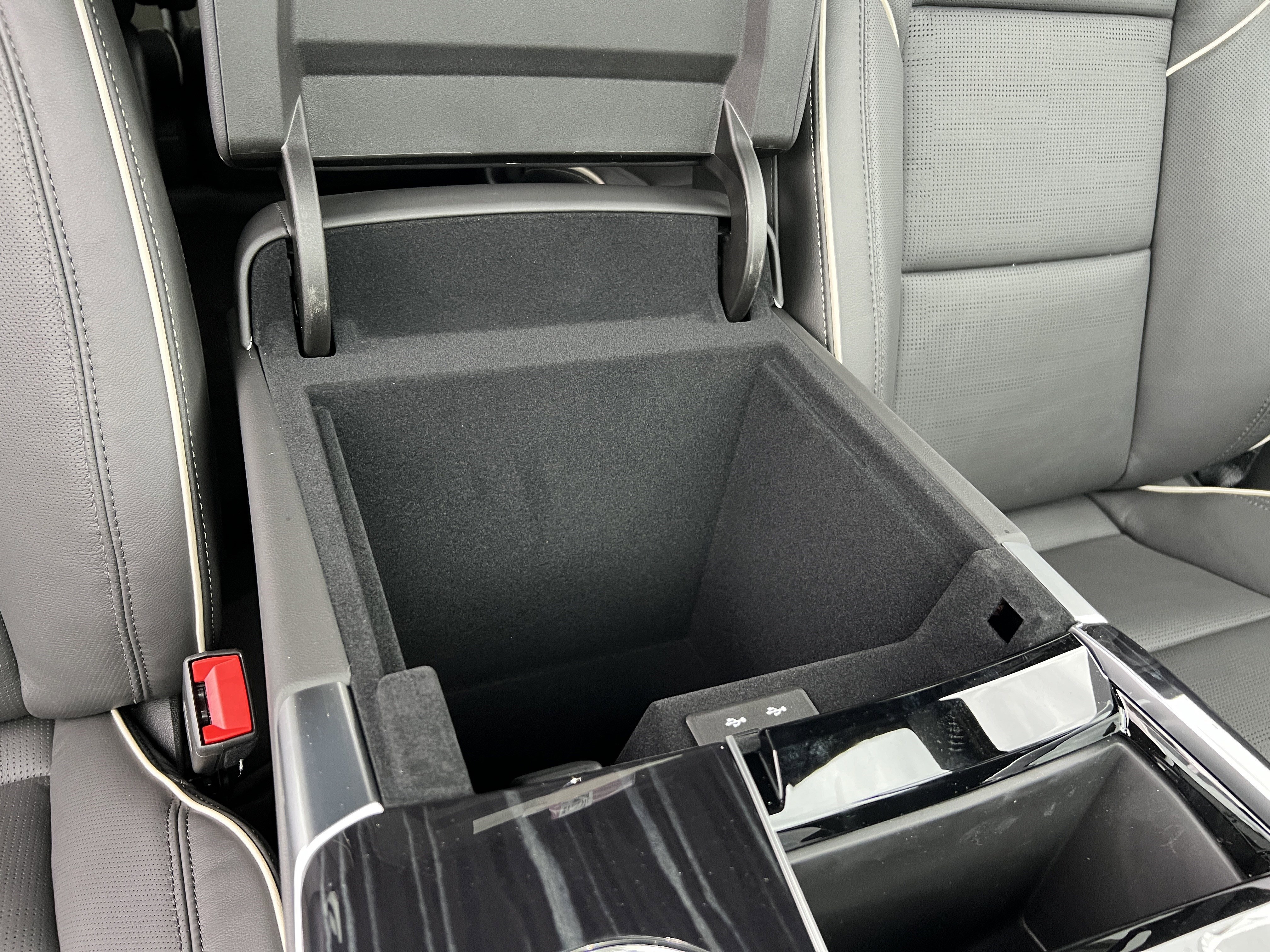 New 2026 Cadillac Escalade Sport w/ Touring Package image 27