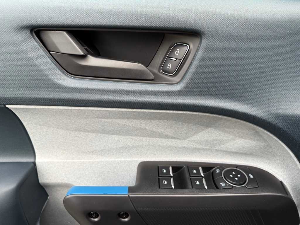 New 2025 Ford Maverick XLT image 11