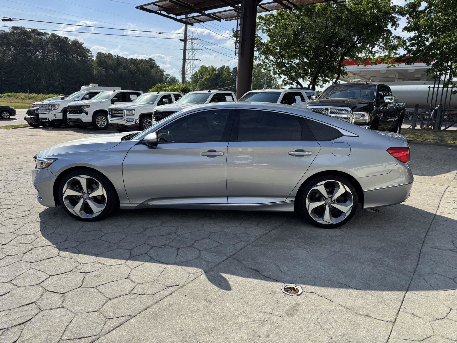 Used 2020 Honda Accord Touring image 10