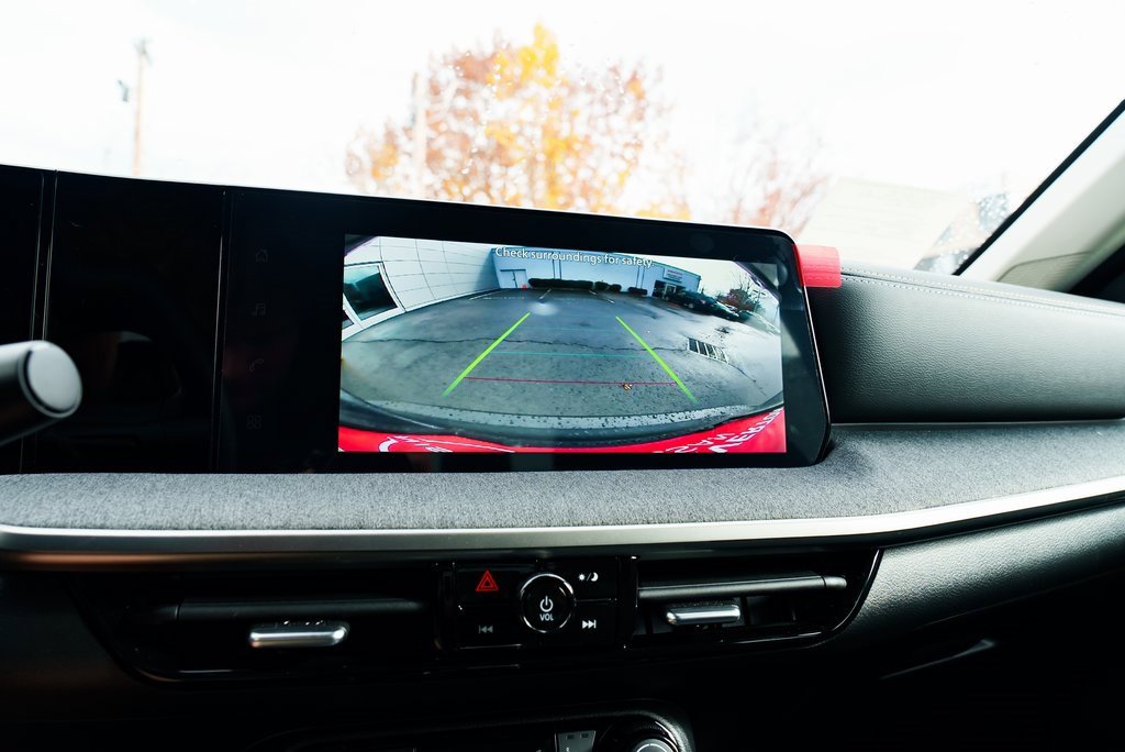 New 2026 Nissan Kicks SV image 14