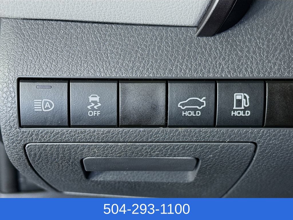 Used 2023 Toyota Camry SE FWD image 12