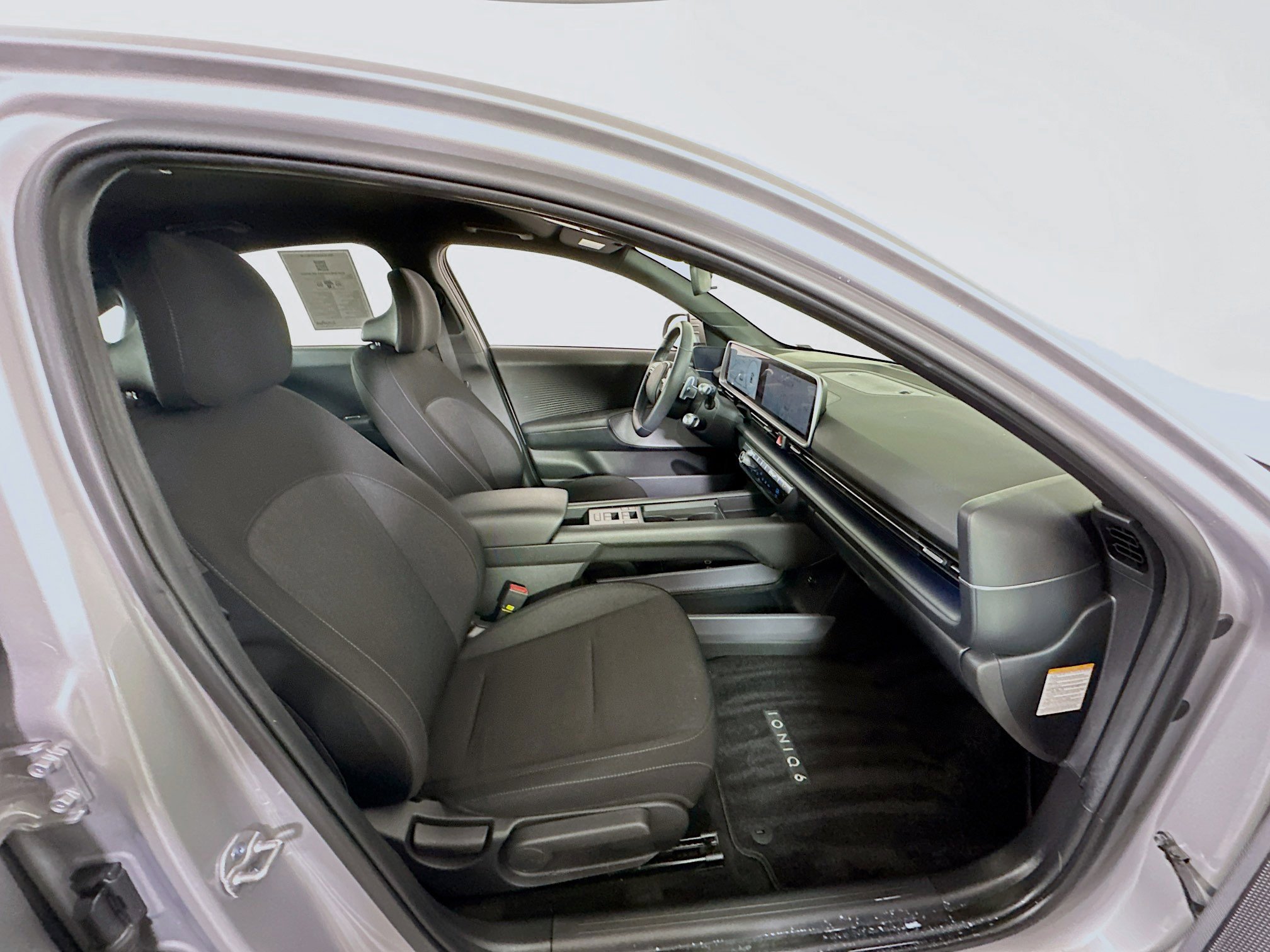 Used 2024 Hyundai Ioniq 6 SE image 33