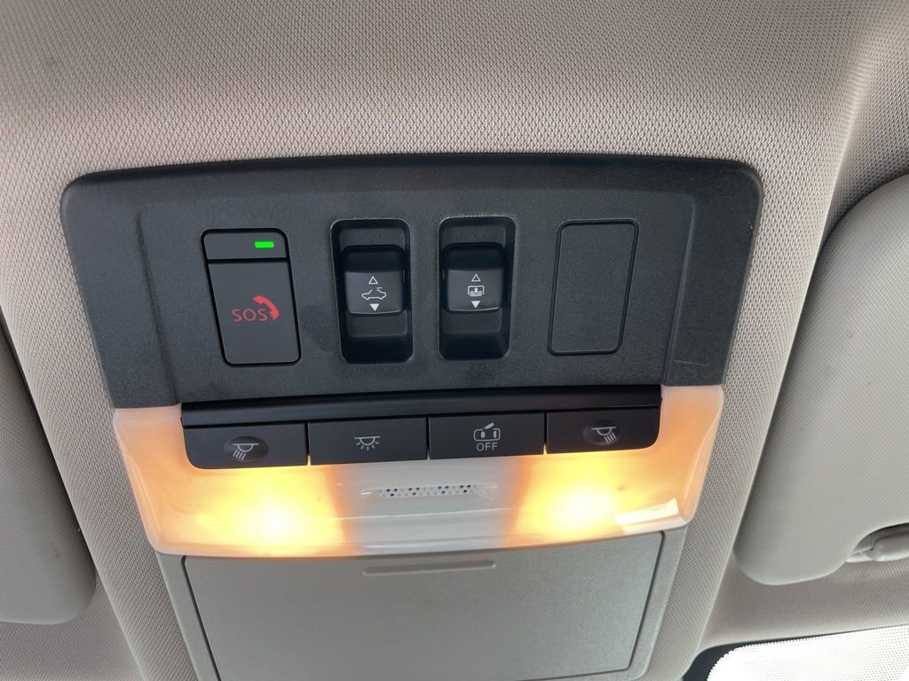 Used 2023 Nissan Rogue SV w/ SV Premium B Package FWD image 22