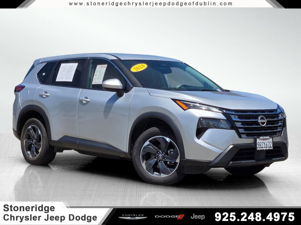 Used 2024 Nissan Rogue SV FWD image 1
