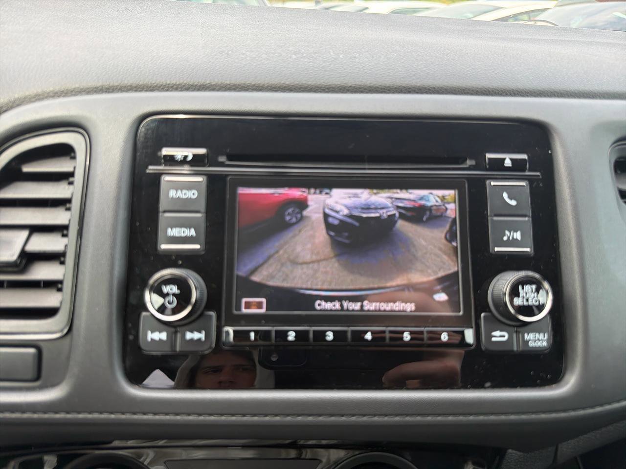 Used 2022 Honda HR-V LX image 26