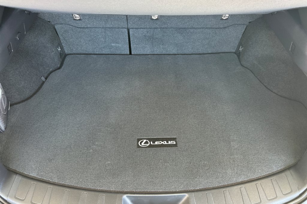 Used 2025 Lexus UX 300h FWD w/ Accessory Package (Z2) image 17