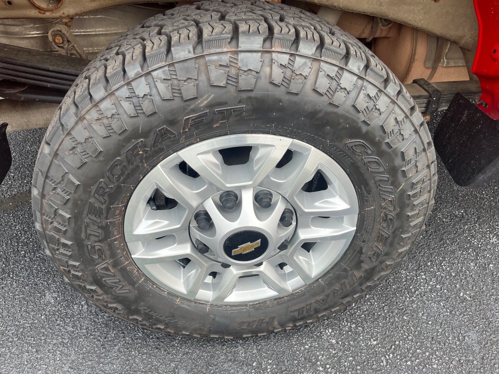 Used 2024 Chevrolet Silverado 2500 LT AWD/4WD image 12