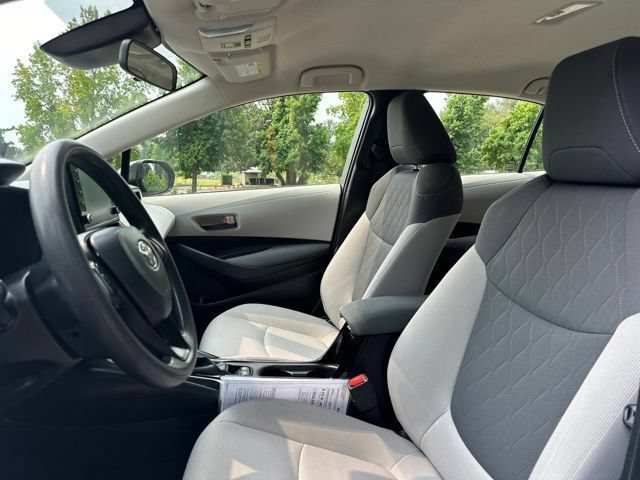 Used 2022 Toyota Corolla LE FWD image 12