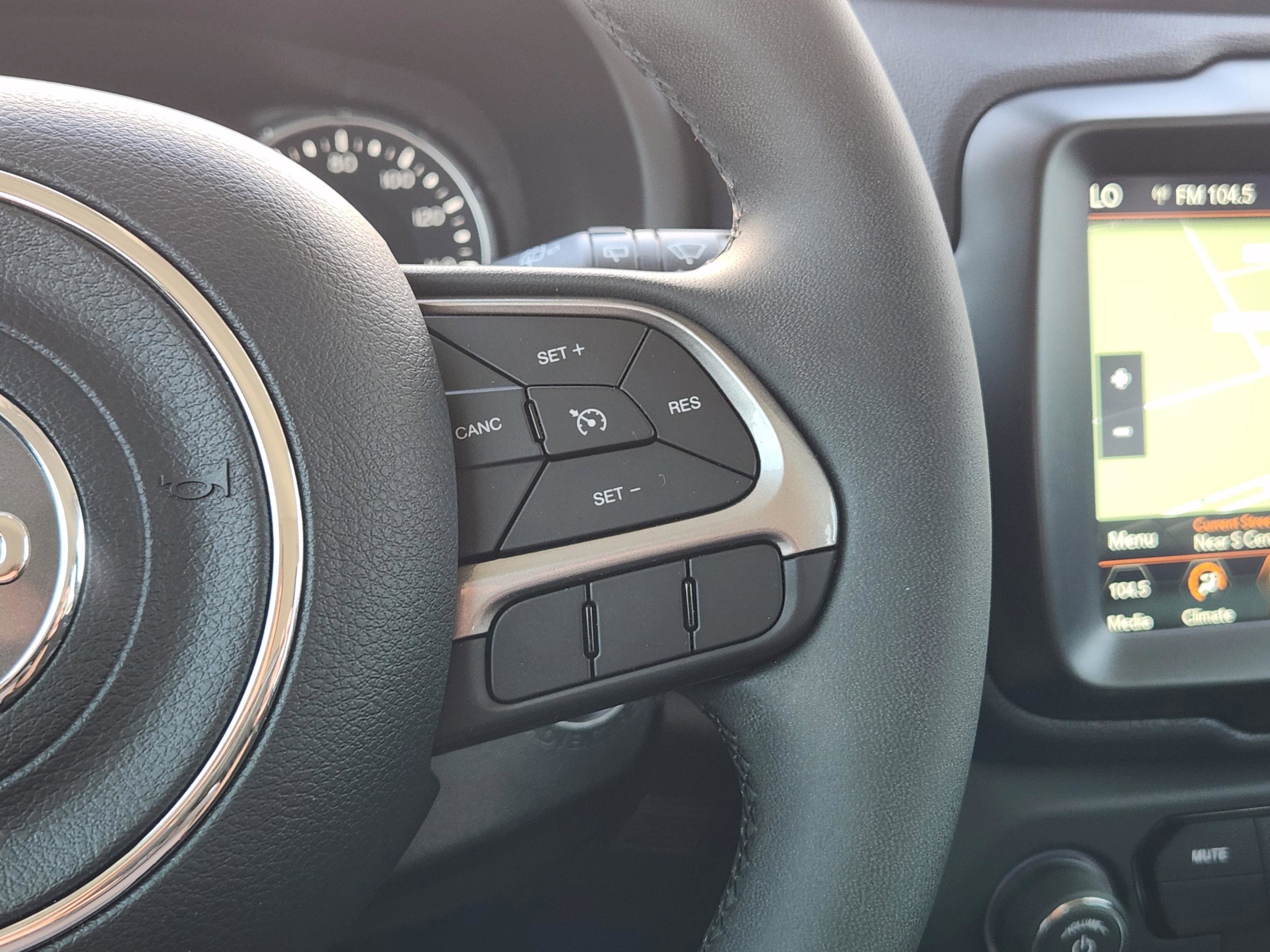 Used 2022 Jeep Renegade Latitude image 25