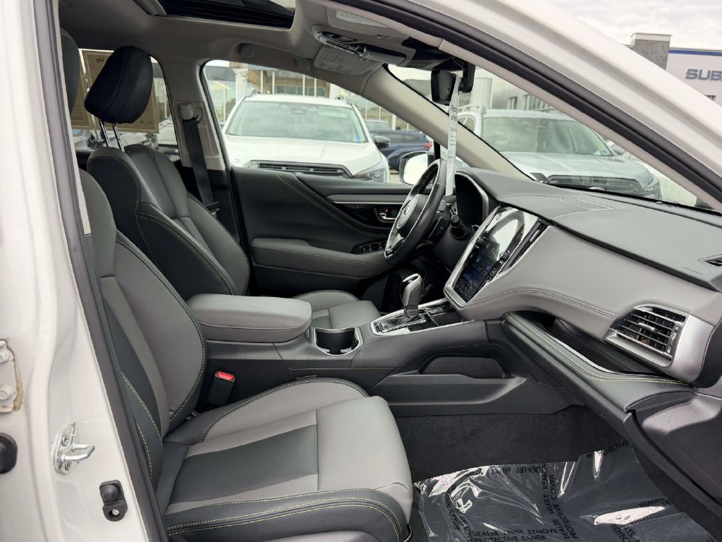 Certified 2024 Subaru Outback Onyx Edition AWD/4WD image 12