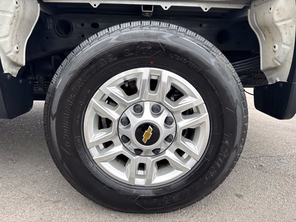 Used 2025 Chevrolet Silverado 2500 LT w/ Safety Package AWD/4WD image 27