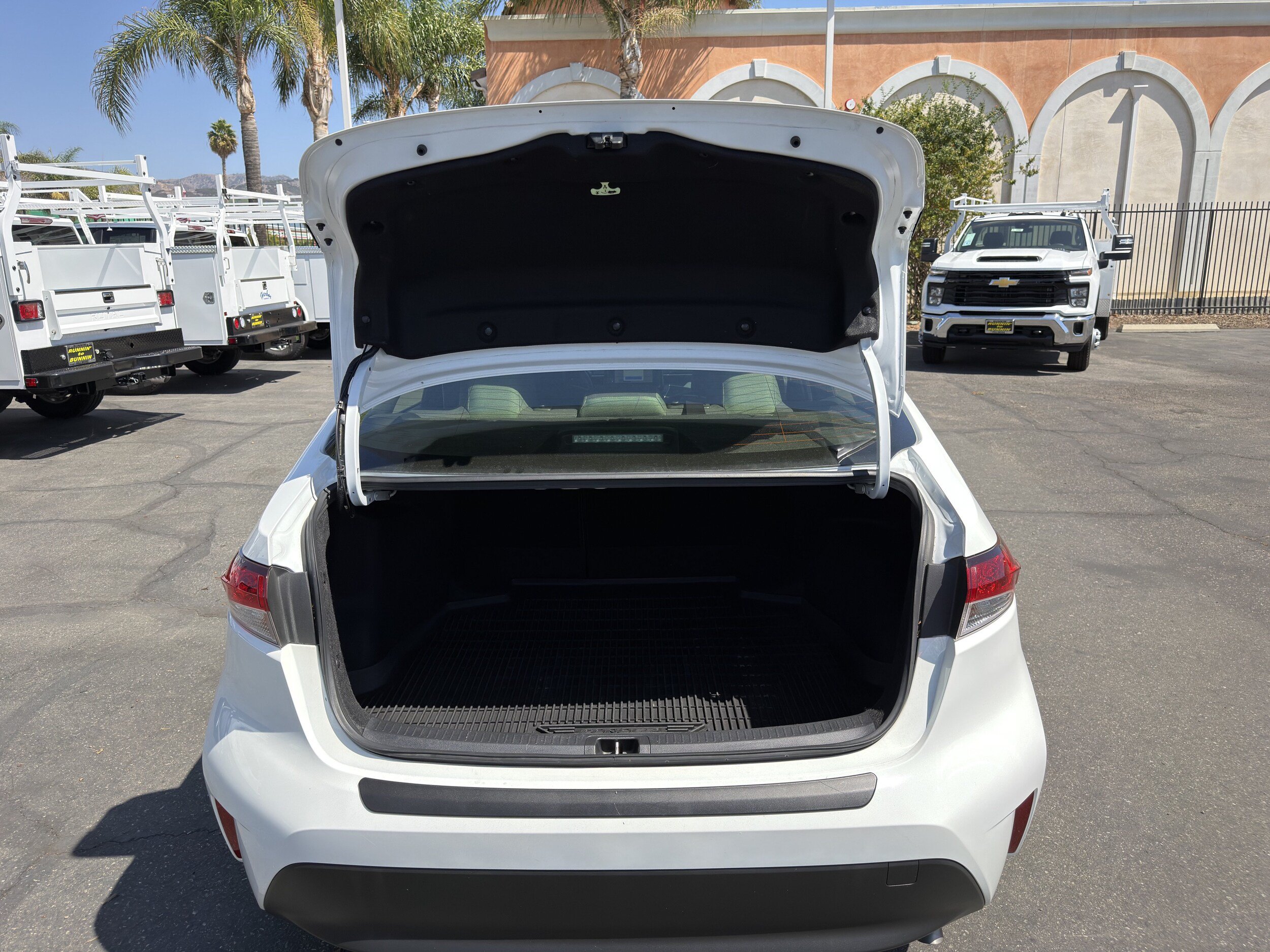 Used 2024 Toyota Corolla LE FWD image 14