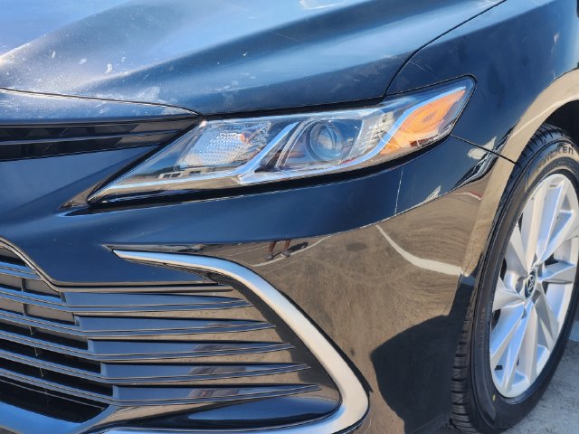 Used 2024 Toyota Camry LE FWD image 16