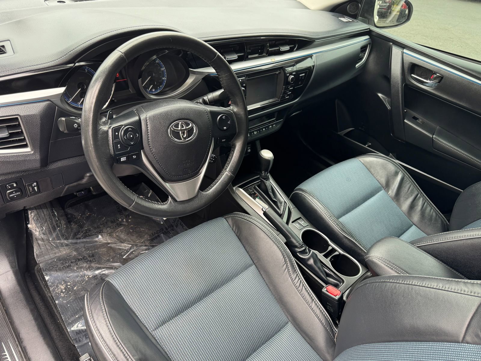 Used 2015 Toyota Corolla S FWD image 10