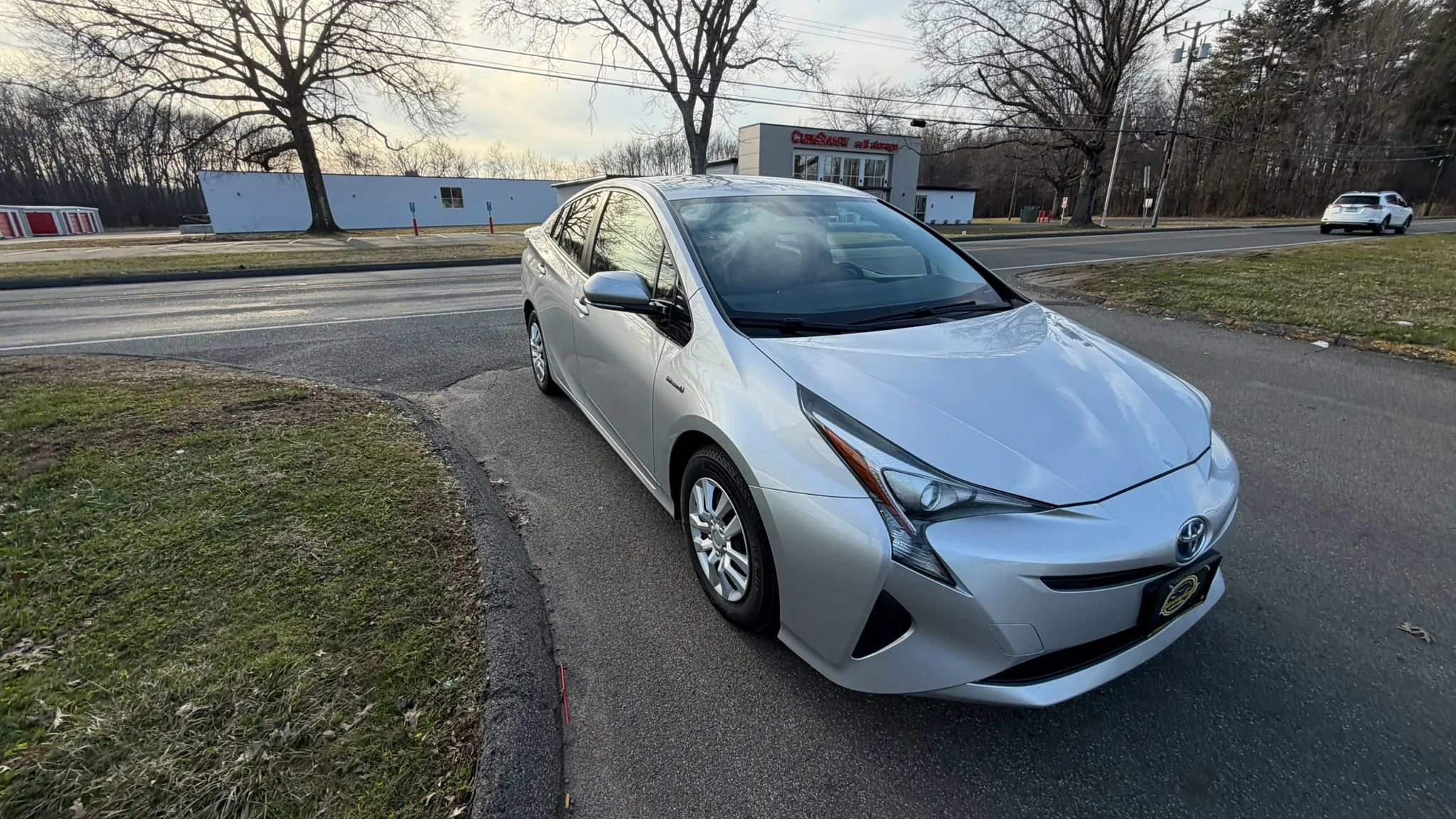 Used 2016 Toyota Prius Three image 6