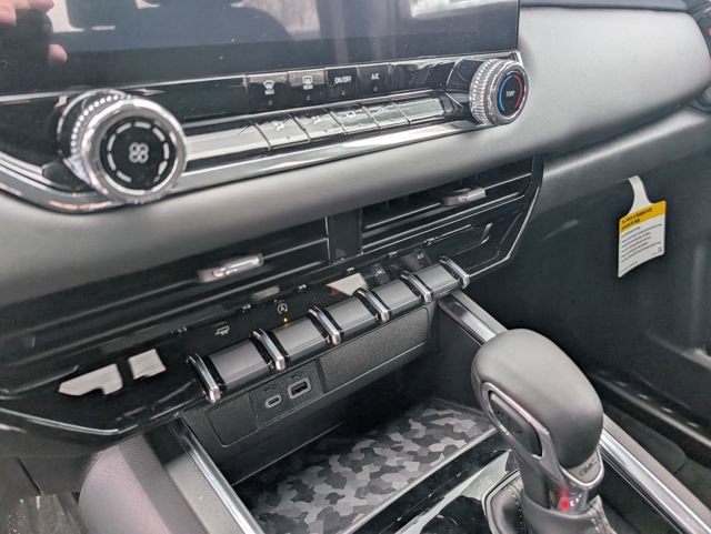 New 2026 GMC Canyon Elevation image 22