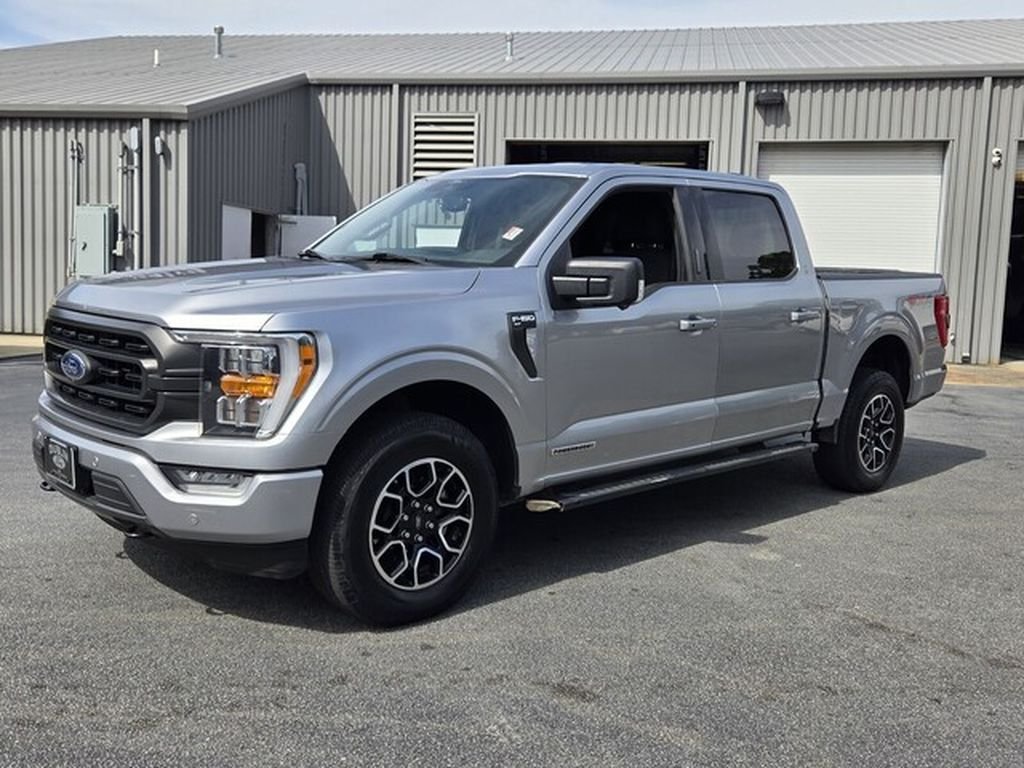 Used 2022 Ford F150 XLT w/ Equipment Group 302A High AWD/4WD image 3