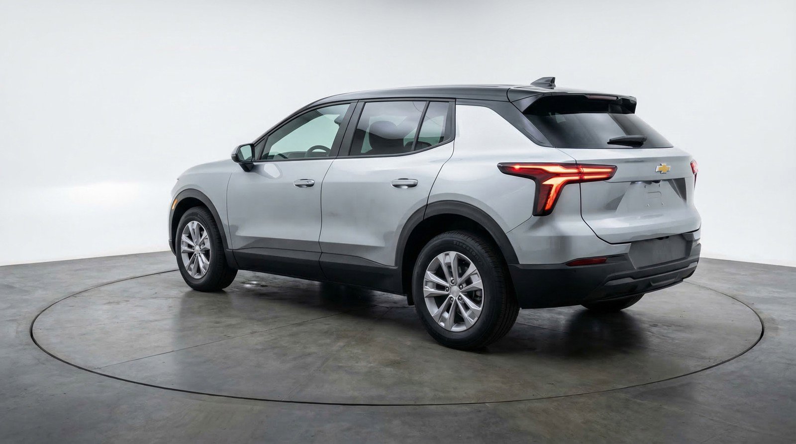 Used 2025 Chevrolet Equinox LT FWD image 6