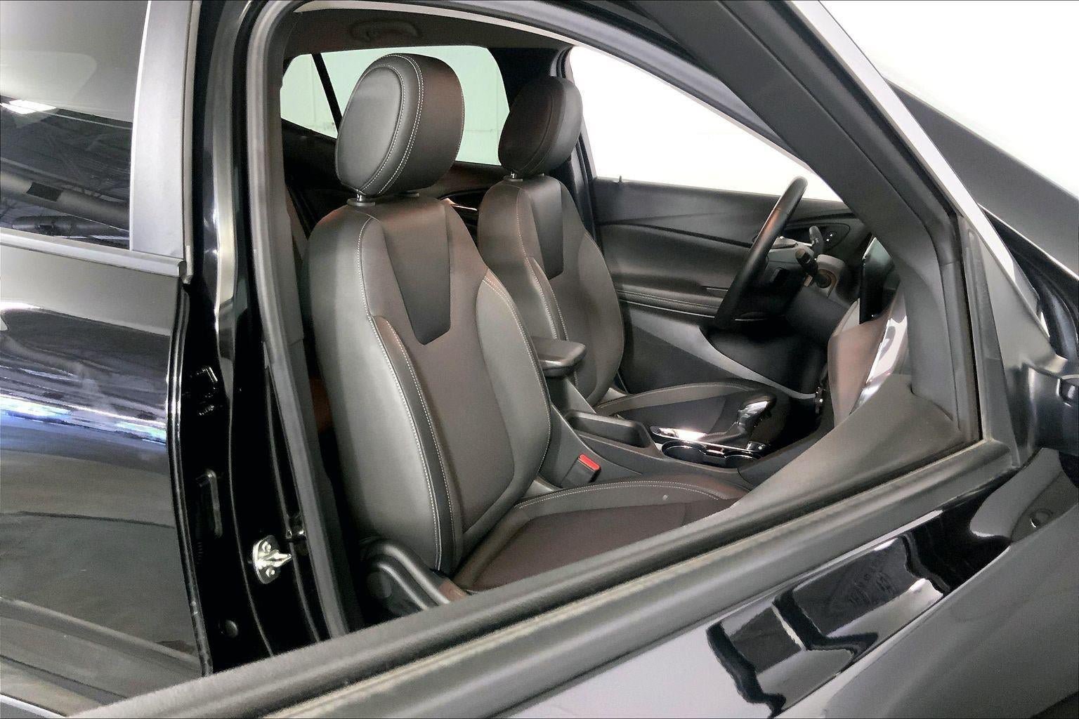 Used 2025 Buick Encore GX Preferred AWD/4WD image 7