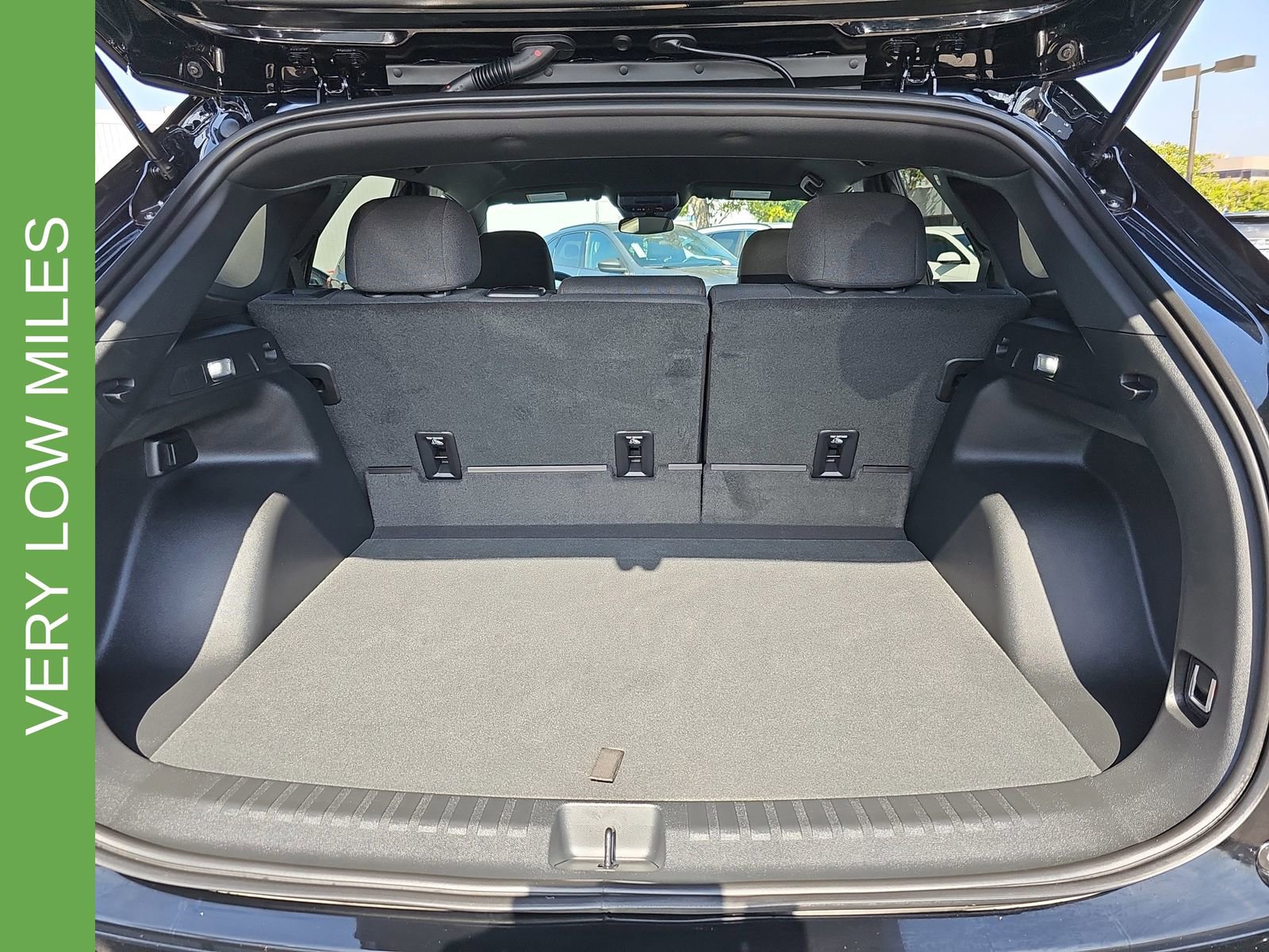 Used 2025 Honda Prologue EX image 12