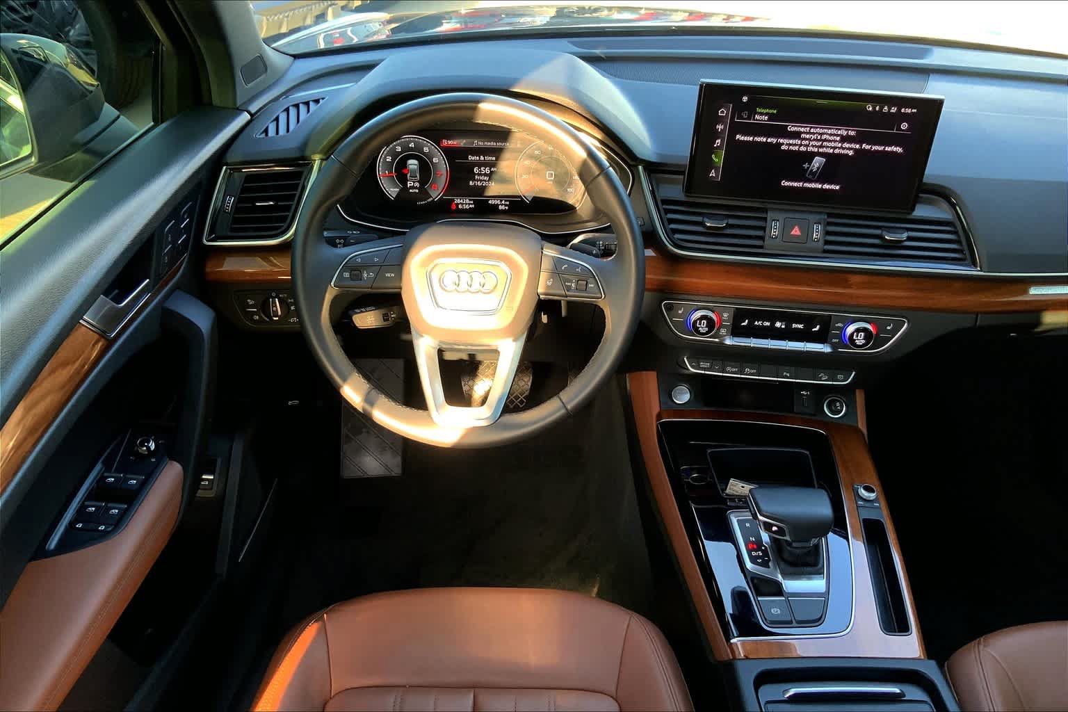 Used 2021 Audi Q5 2.0T Premium Plus w/ Premium Plus Package AWD/4WD image 5