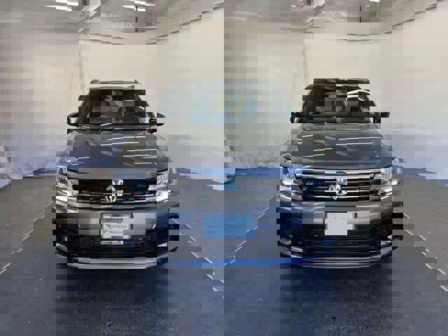 Used 2021 Volkswagen Tiguan SE R-Line image 8