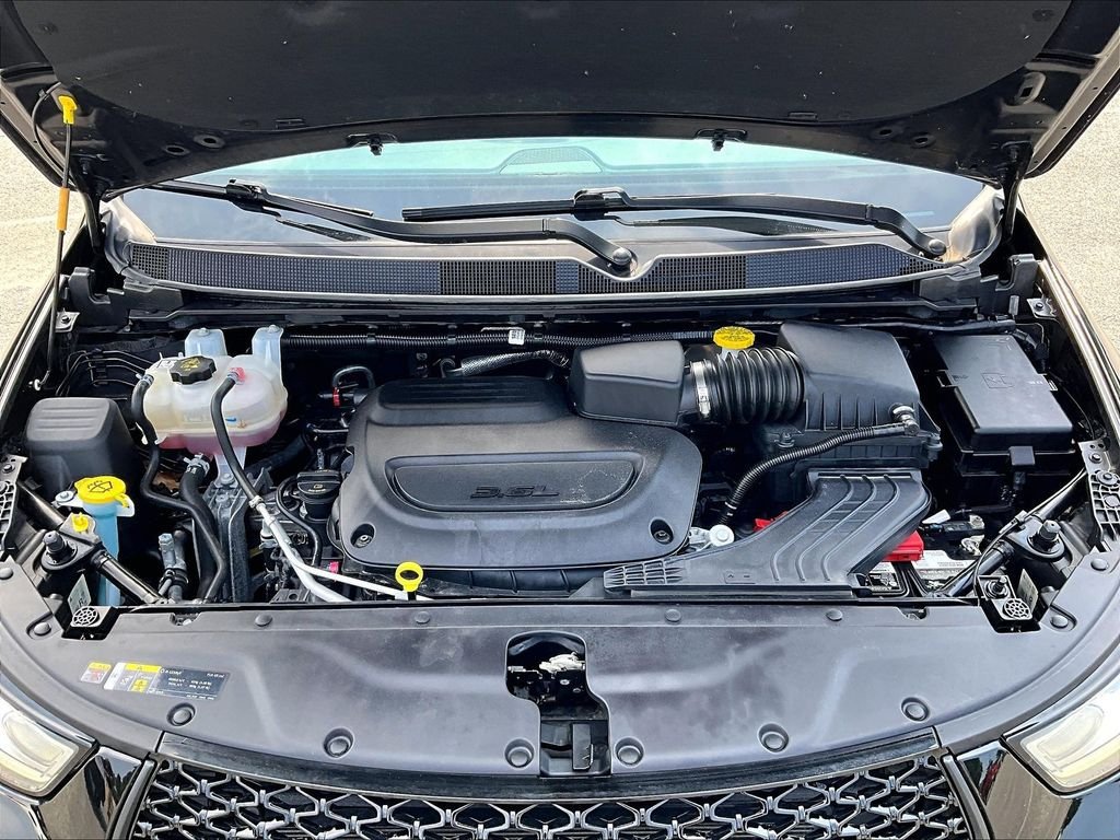 Used 2025 Chrysler Pacifica Limited FWD image 31