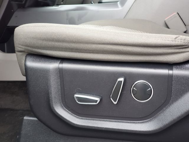 Used 2015 Ford F150 XLT w/ Equipment Group 302A Luxury image 11