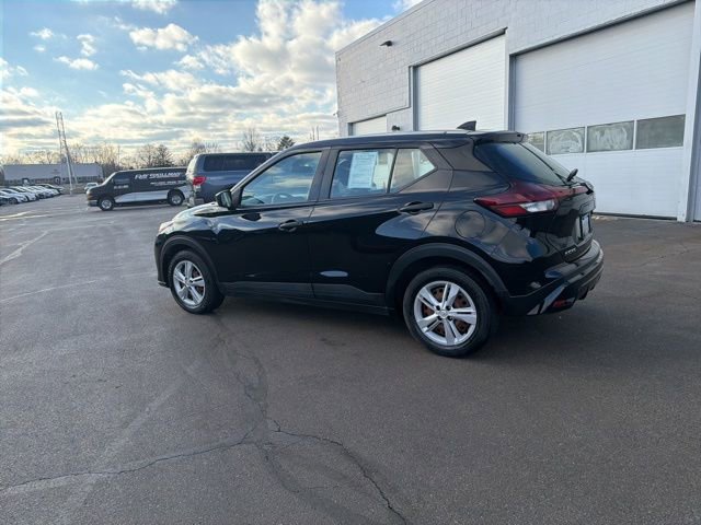 Used 2021 Nissan Kicks S image 12