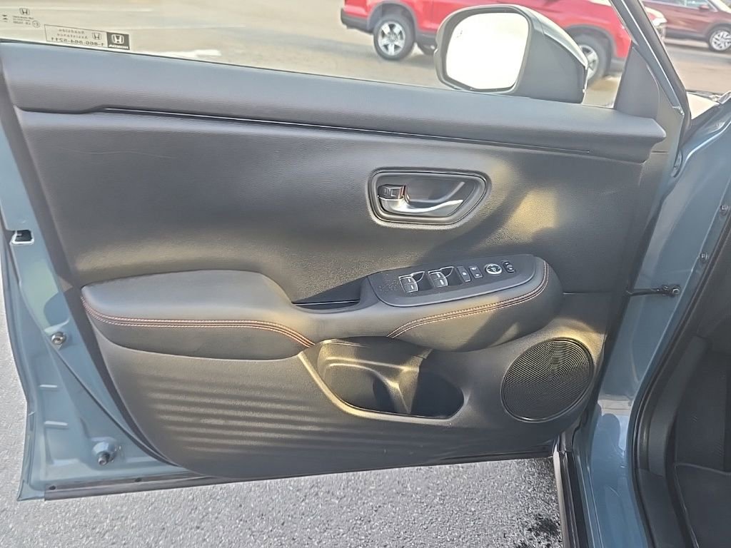 Used 2025 Honda HR-V Sport image 23