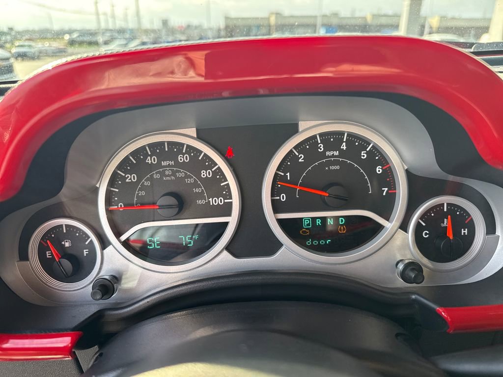 Used 2010 Jeep Wrangler Unlimited Sahara w/ Dual Top Group image 19