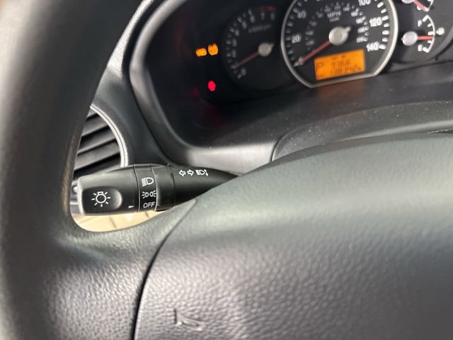 Used 2008 Kia Rondo LX w/ Convenience Pkg FWD image 13