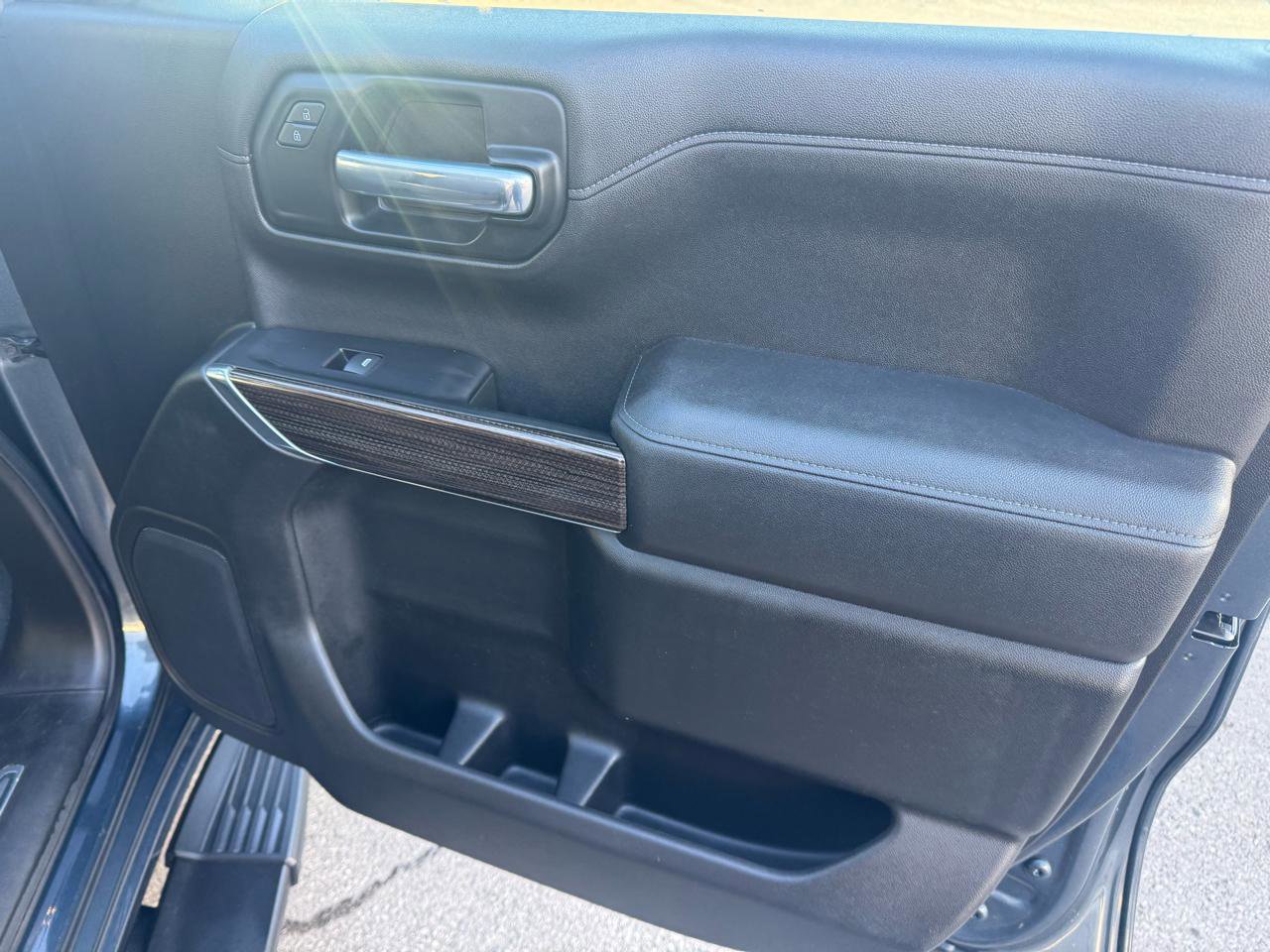 Used 2021 Chevrolet Silverado 1500 RST image 30