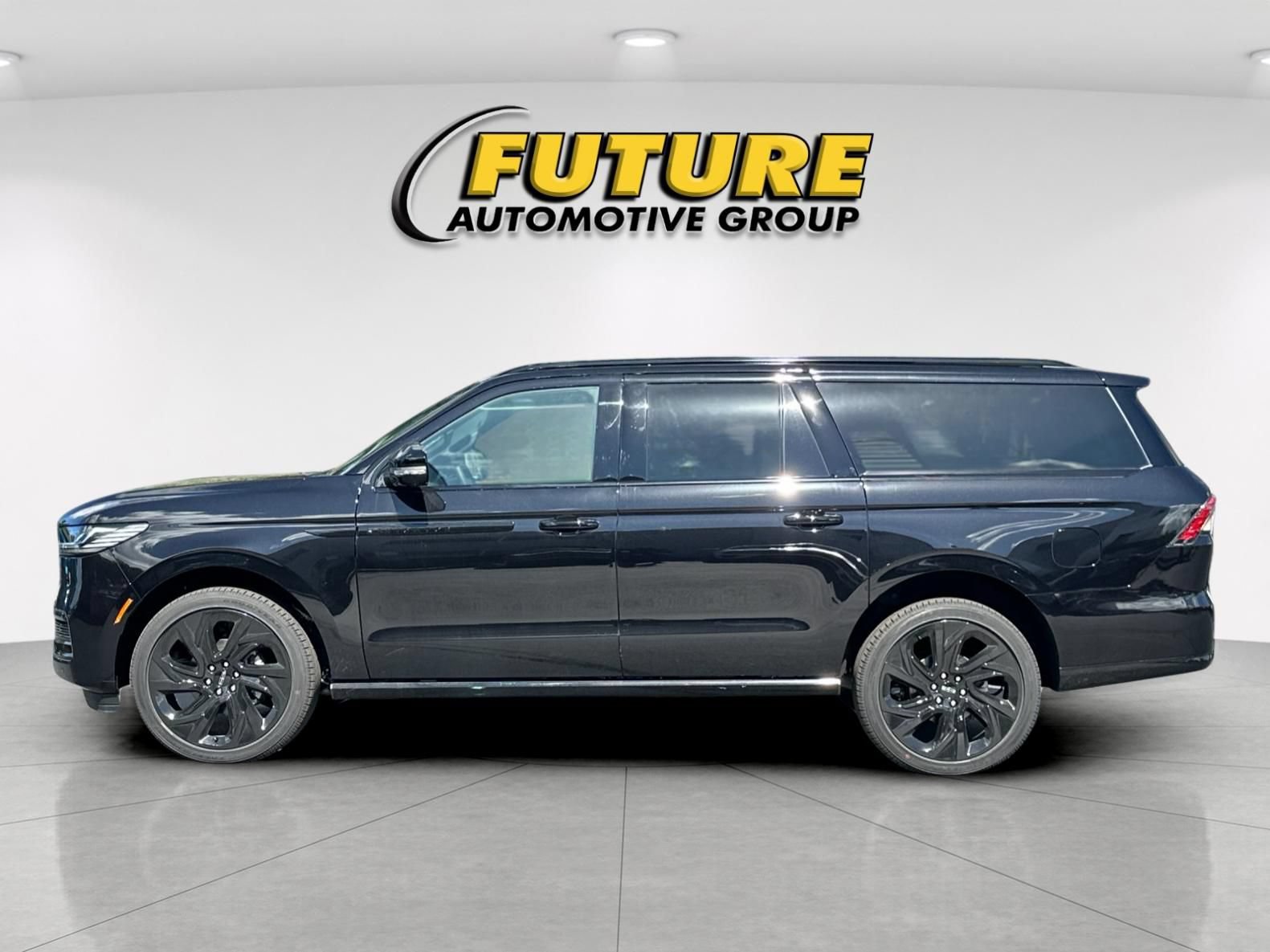 New 2027 Lincoln Navigator L Reserve w/ Jet Appearance Package AWD/4WD image 6