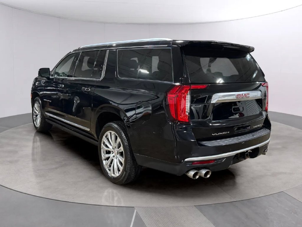 Used 2022 GMC Yukon XL Denali AWD/4WD image 5