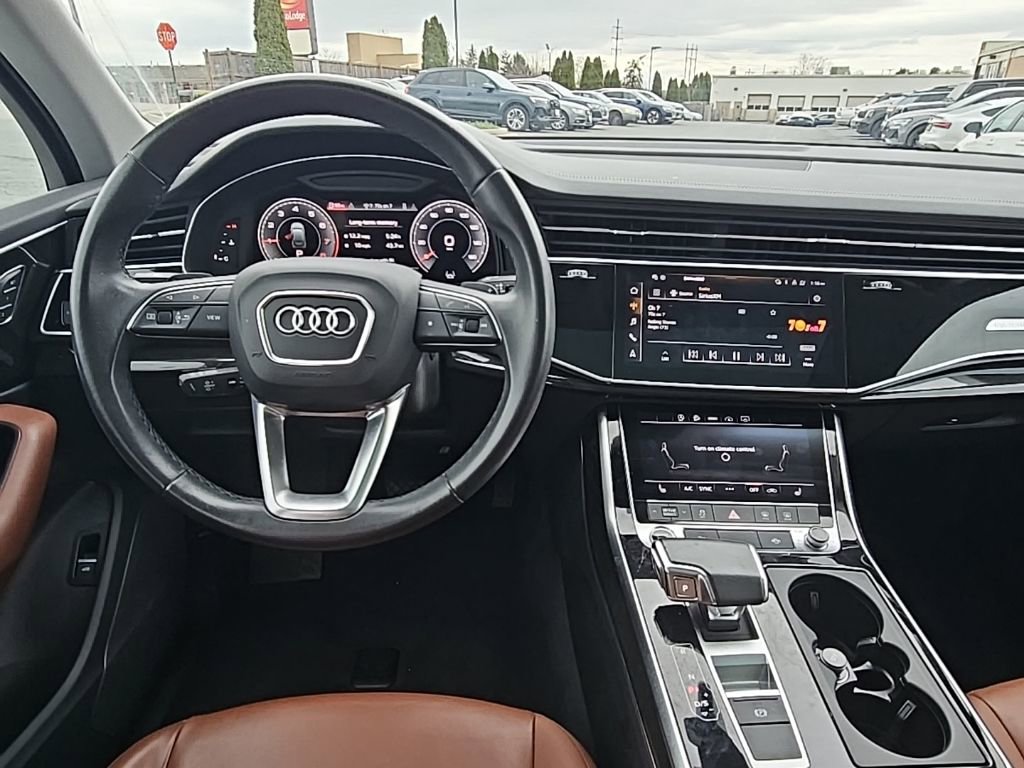 Certified 2023 Audi Q7 2.0T Premium w/ Convenience Package image 2