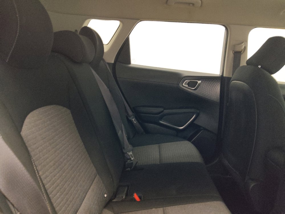 Used 2020 Kia Soul GT-Line FWD image 19