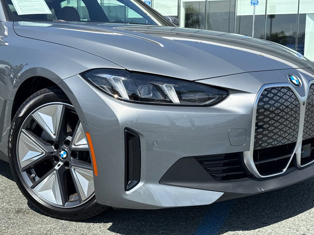 Used 2026 BMW i4 eDrive40 w/ Premium Package RWD image 6