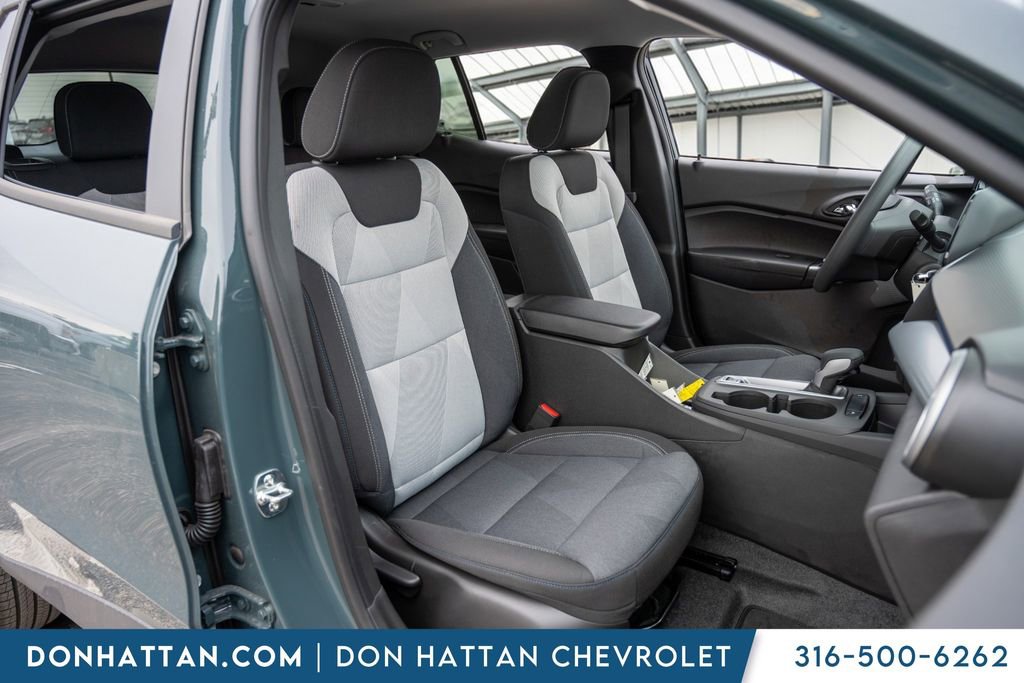 New 2026 Chevrolet Trax LS w/ LS Convenience Package image 24